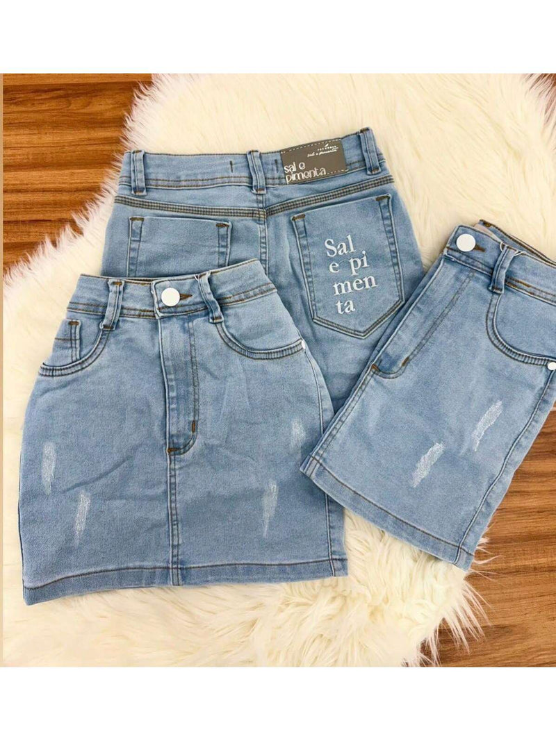 Saia: Jeans com lycra e bordado