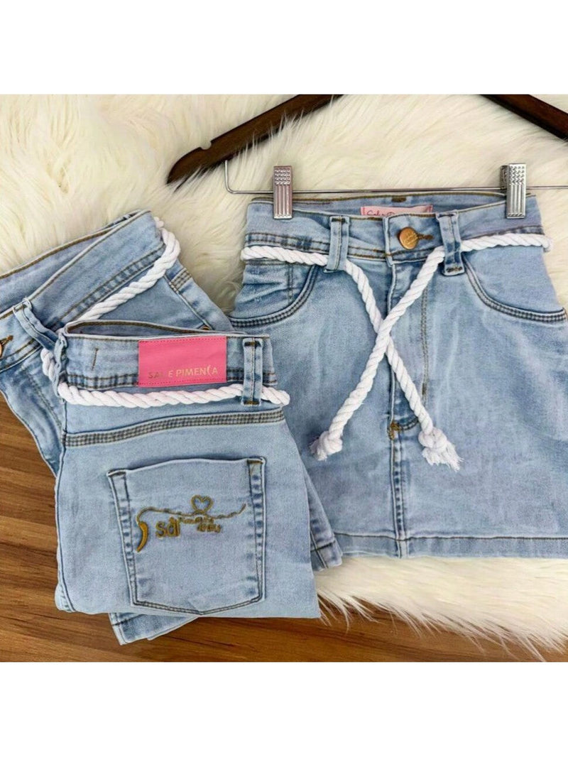 Saia: Jeans com lycra e bordado